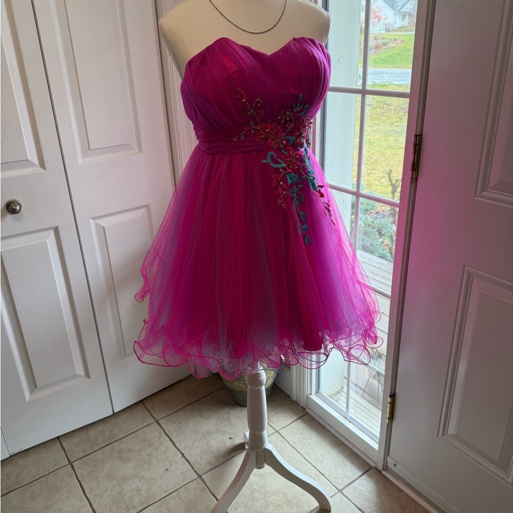 Fuchsia Strapless Formal Dress